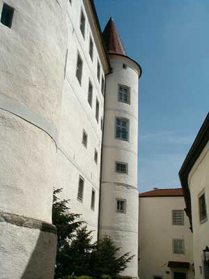 Schlo&szlig; Weinberg